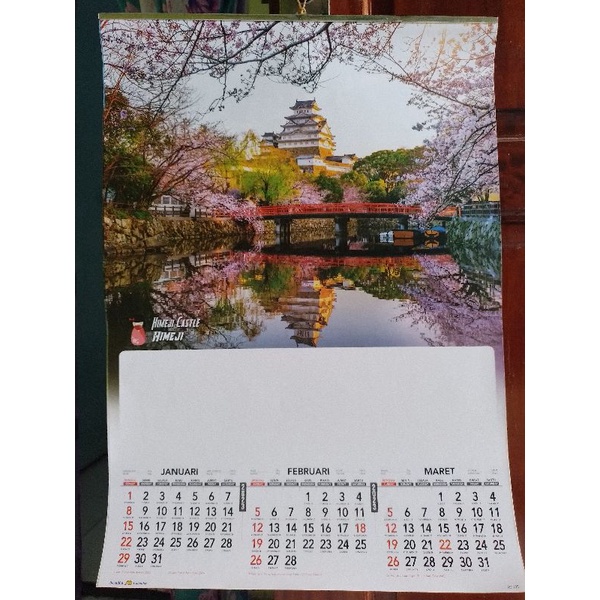 

kalender dinding 2023 motif pemandangan jepang sakura