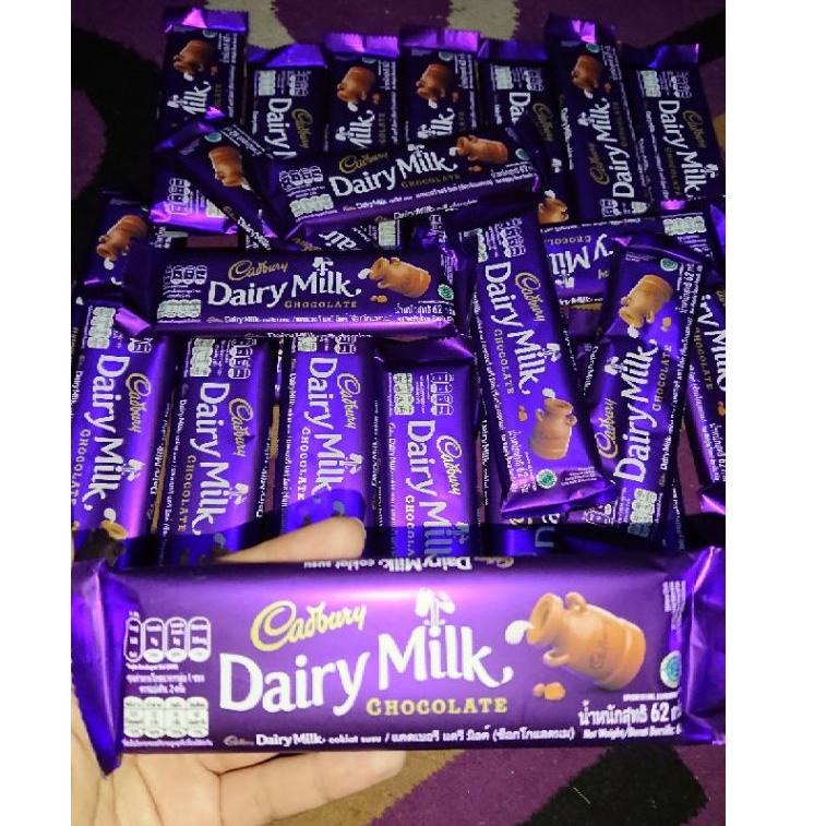 

Q(1Y✪) Coklat Silverqueen Chunky Bar Silverquen dan Cadbury Dairy Milk Bukan 1kg Bites Box Macha Green Tea 65gr tapi 62gr Original Promo Murah Valentine bisa Cod trending