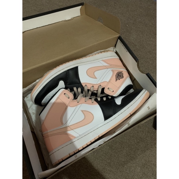 aj crimson tint