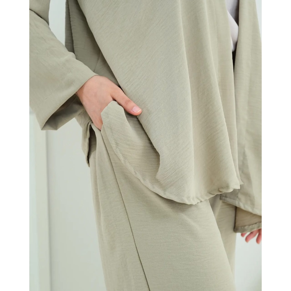 One Set Rayon Crinkle Airflow - Rana Set Premium - Setalan Wanita