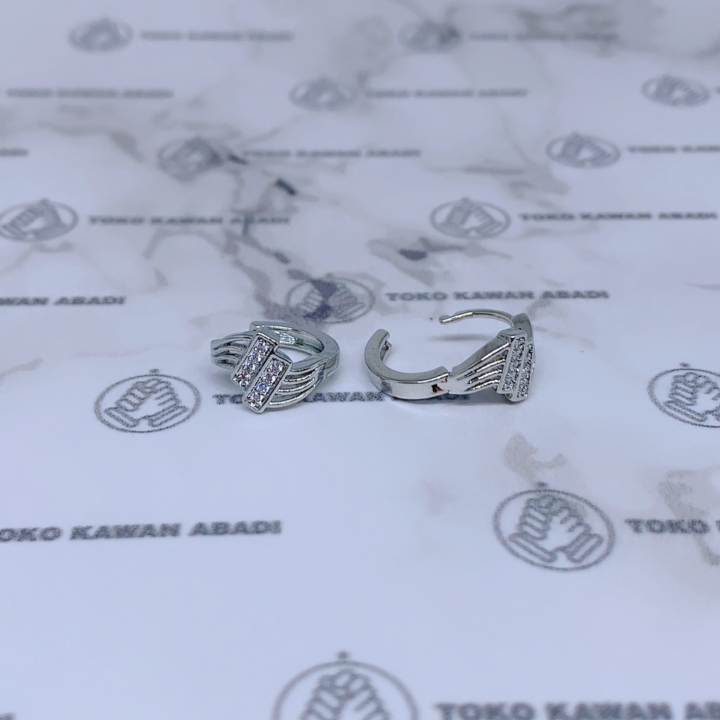 Anting Xuping Silver Perhiasan Fashion Wanita Model Desi Permata Putih *45
