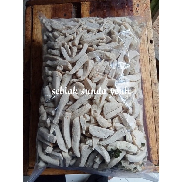 

basreng baso goreng stik original daun jeruk gurih 500gr