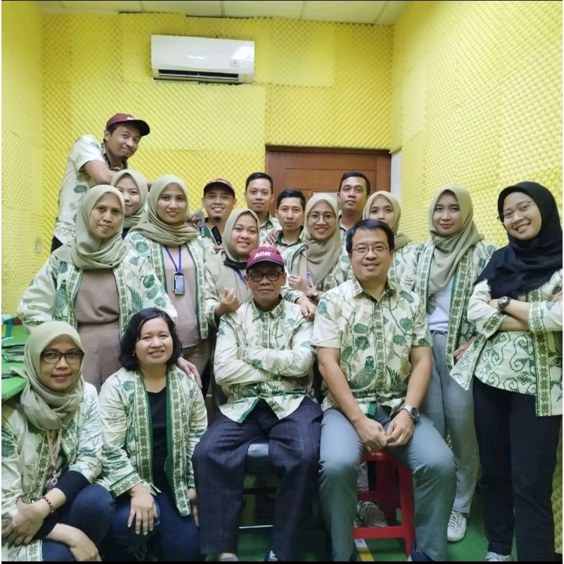 252 IJO-258 IJO-206 IJO-154 IJO-113 IJO-242 IJO-259 IJO-241 IJO-262 IJO-208 IJO-135 IJO-115 IJO-295 IJO-263 IJO-306 IJO-BATIK COUPLE-SERAGAM BATIK
