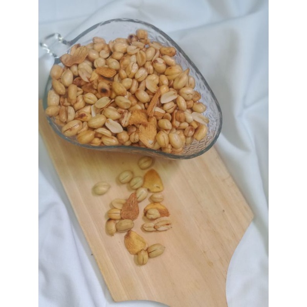 

KACANG BAWANG RENYAH DAN GURIH 500gram