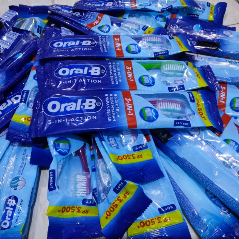 Sikat gigi Oral-B 3-in-1 / Sikat gigi  / Oral-B