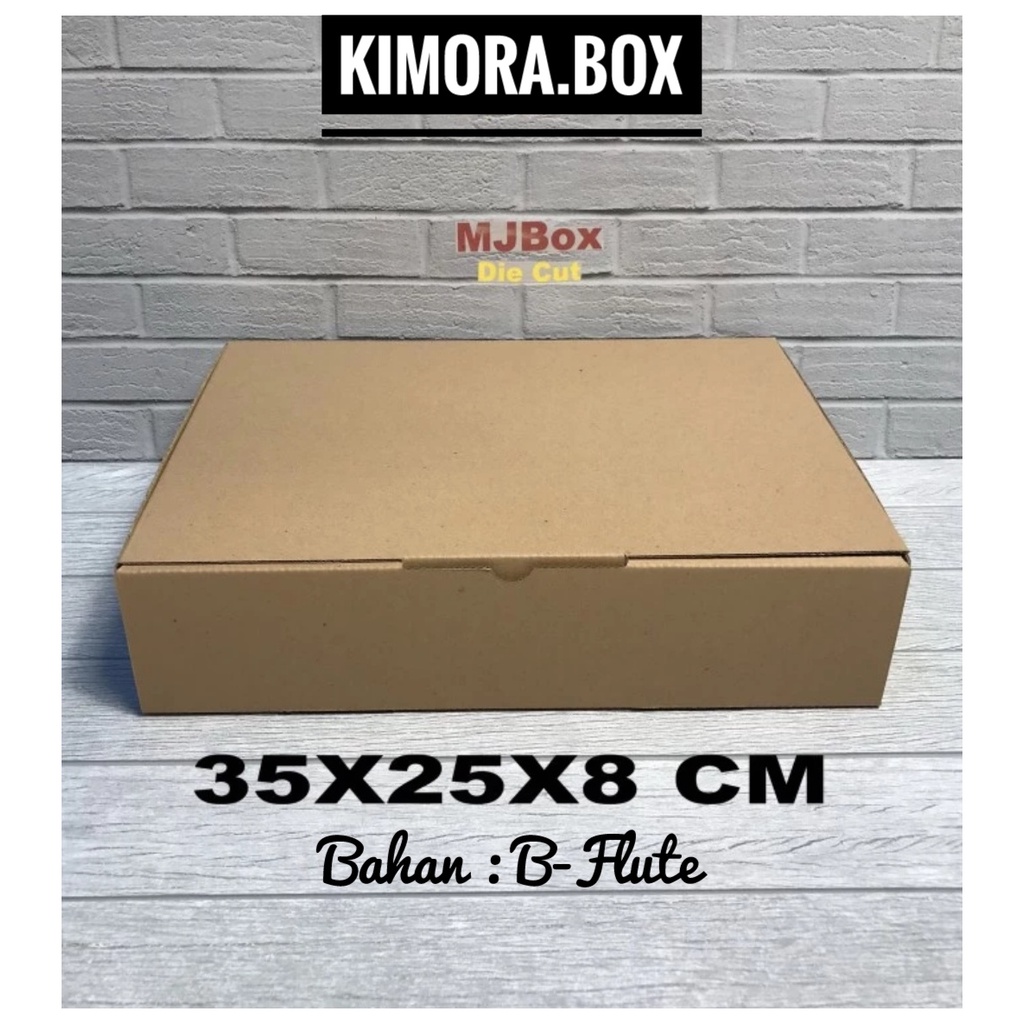 

Kardus uk. 35x25x8 cm.... box karton model pizza U/ aksesoris-dll