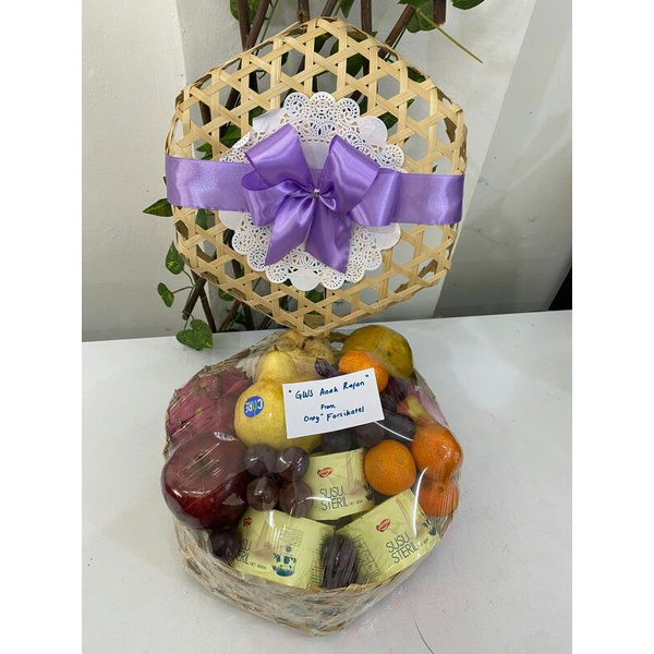 

Hampers buah premium spesial mix minuman susu| sehari jadi| free karu ucapan| free ongkir parcel buah