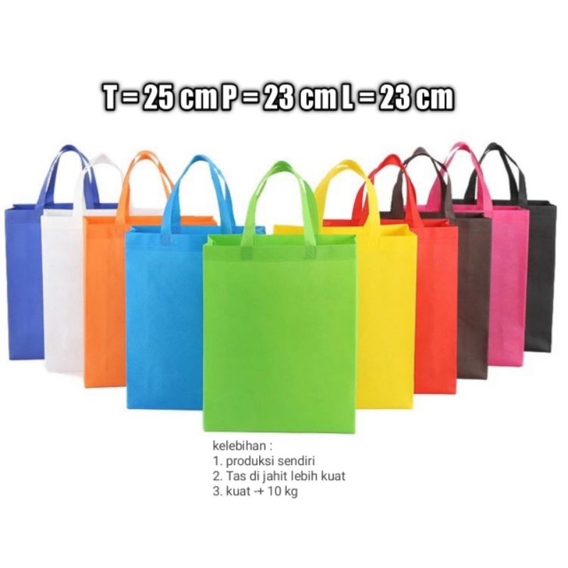 

Tas Spunbond Polos Goodie bag Hajatan Kotak Nasi Handle Lipat Murah Unik Kekinian