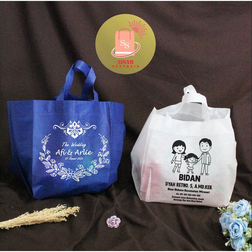 

TAS BOX NASI SOUVENIR PRESS KERENN 1 LUSIN