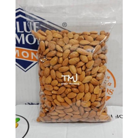 

SALE 1.1 KACANG ALMOND MENTAH KUPAS PREMIUM 1KG (uk 27/30) ,.,.,.,.,.,