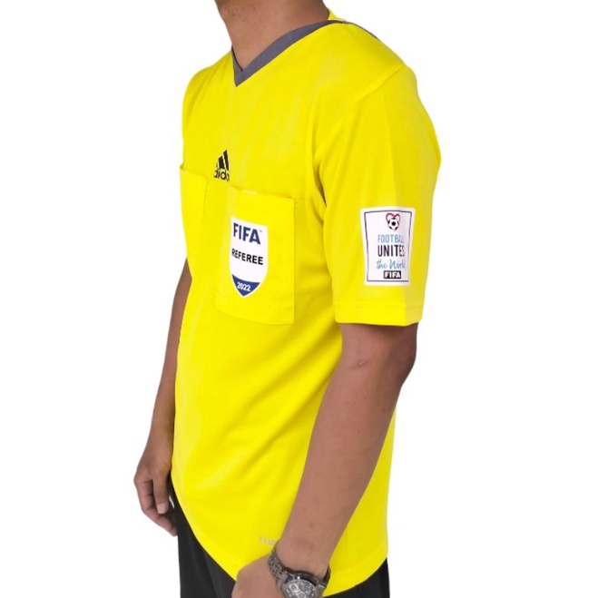 BAJU WASIT ADIDAS PIALA DUNIA 2022 ( LOGO : SAKU FIFA REFEREE 2022, KANAN FIFA WORLD CUP QATAR 2022, KIRI FOOTBALL UNITES )