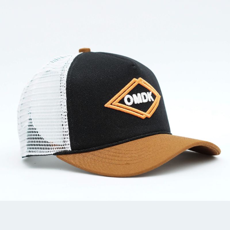 Omidoki Topi Trucker Hat Bordir Caramel Hitam Putih