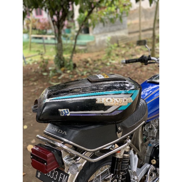 Tangki Gl 100 / Gl 125 Original Paint Set Emblem Dan Tutup