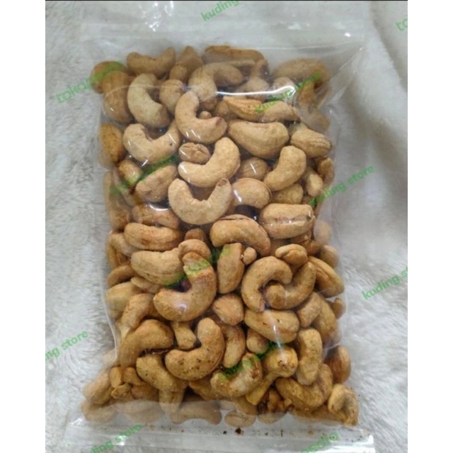 

Kacang Mete Bawang Renyah 250g