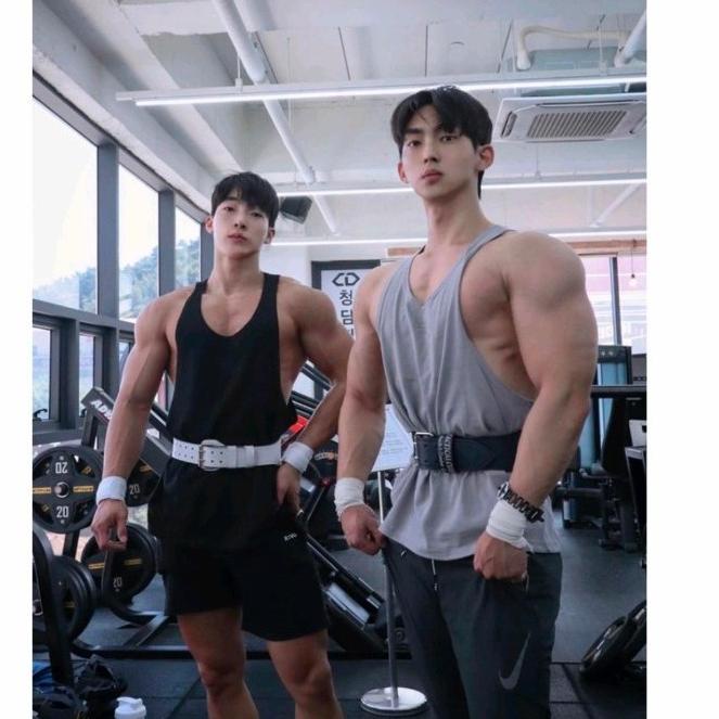 KAOS SINGLET PRIA TALI KECIL SPORT UNTUK GYM (KODE Q9893)