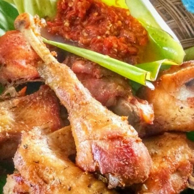 

Ayam Ungkep Kampung Ternikmat, Terlezat Tergurih Tx0766