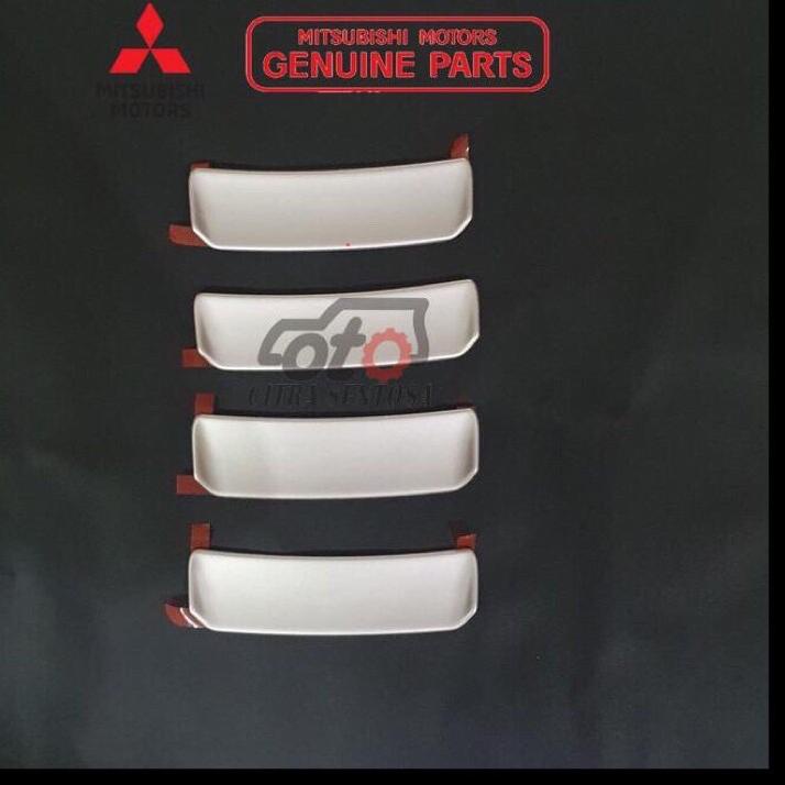 List Fender Mitsubishi Xpander Cross / Fender Garnish MZ336061 original 100%