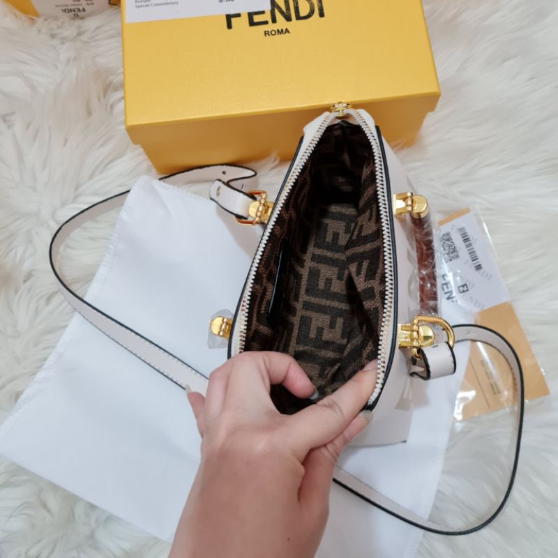 Tas FEn-di btw mini free box / tas btw Fend** mini uk 19x9x12