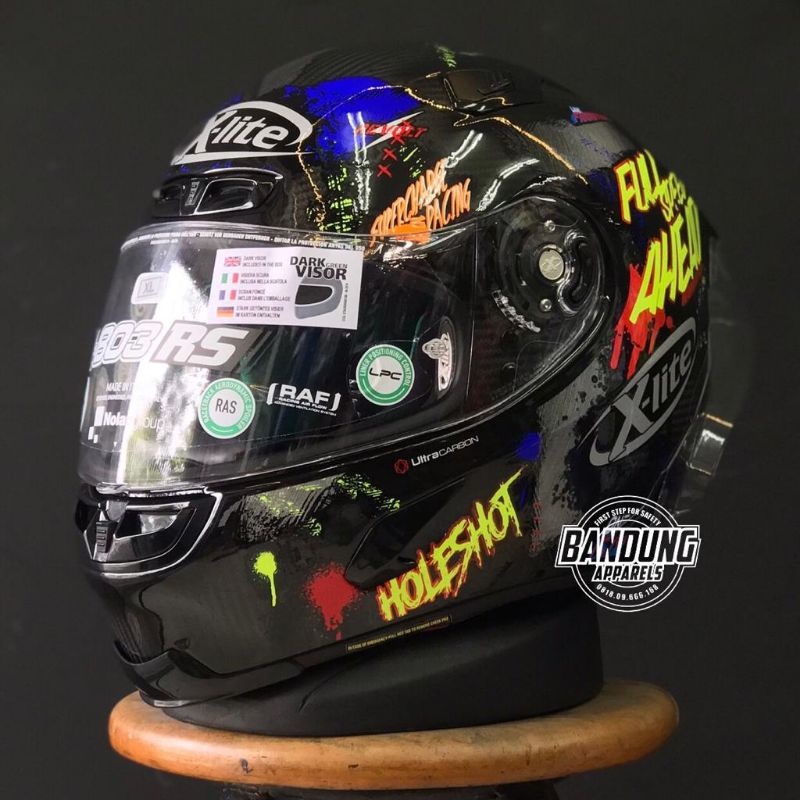 Helm Full Face X-Lite X803 RS Ultra Carbon Holeshot
