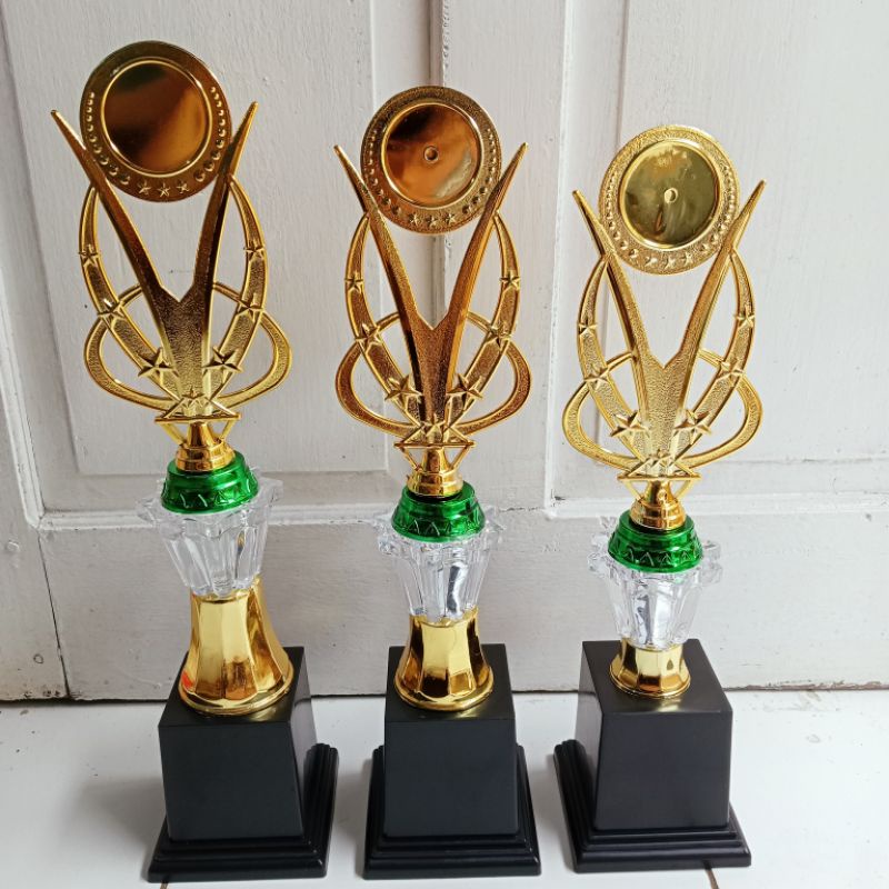 Piala Kristal 01/Set Juara 123 FG 24