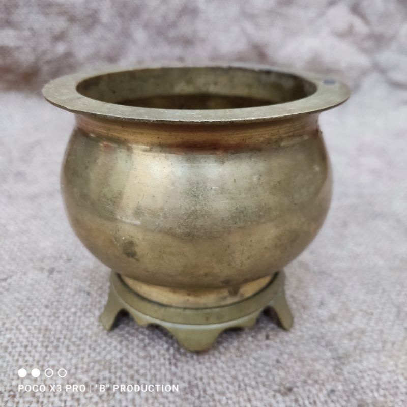 Bokor kuningan lawas