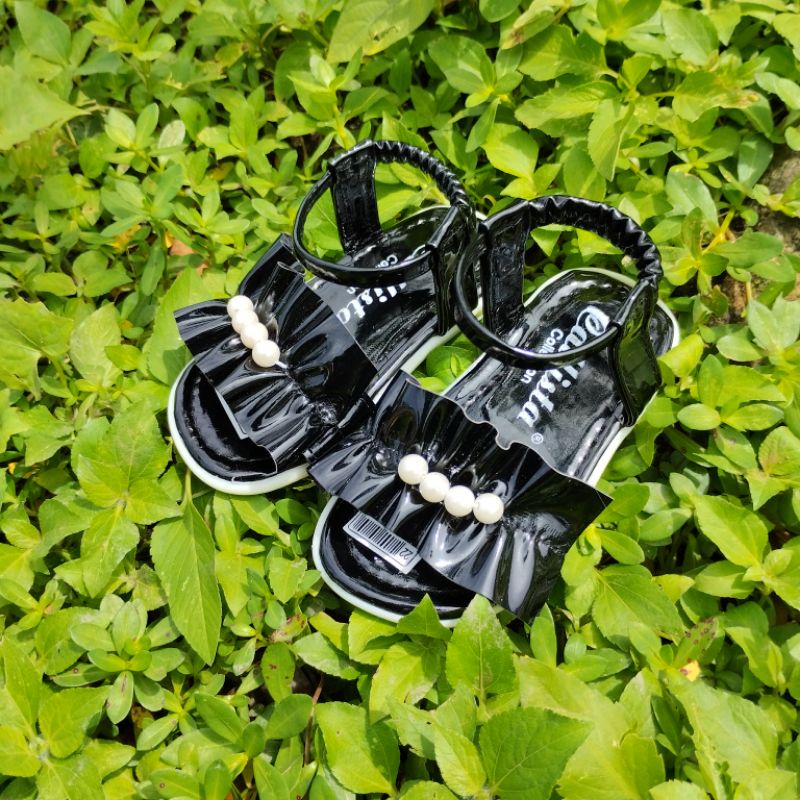khainuana sandal anak mutiara size 22-25