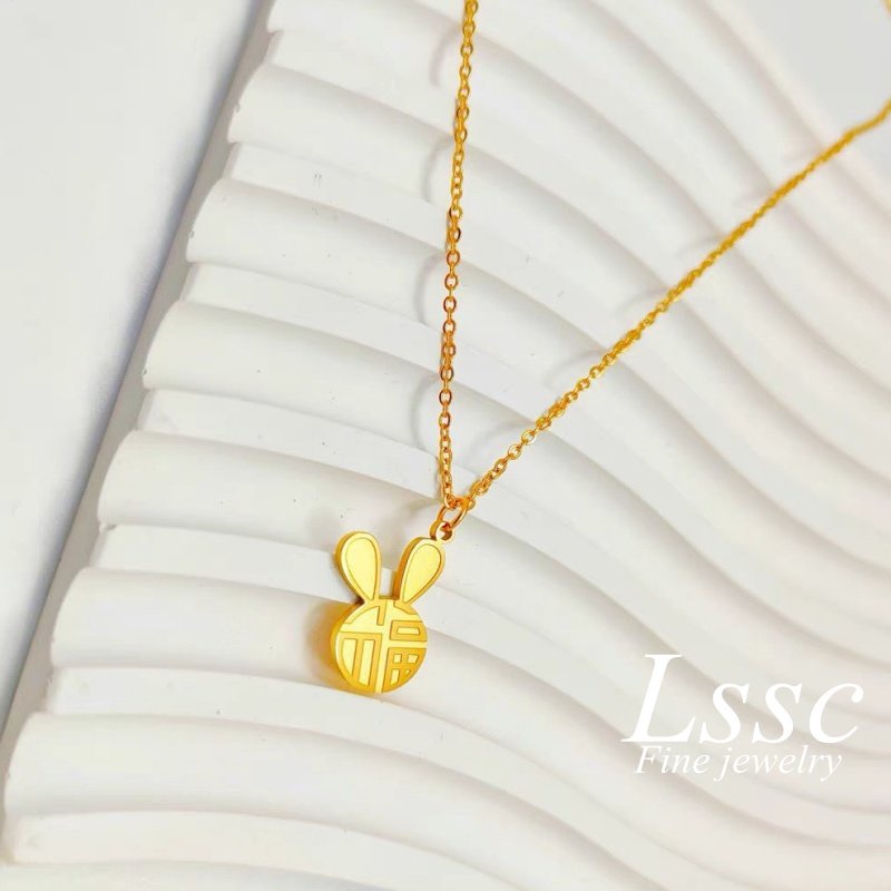 Kalung Titanium Wanita Kelinci Lucu 'Fu' Keberuntungan Emas 18K Anti Karat Aksesoris Fashion