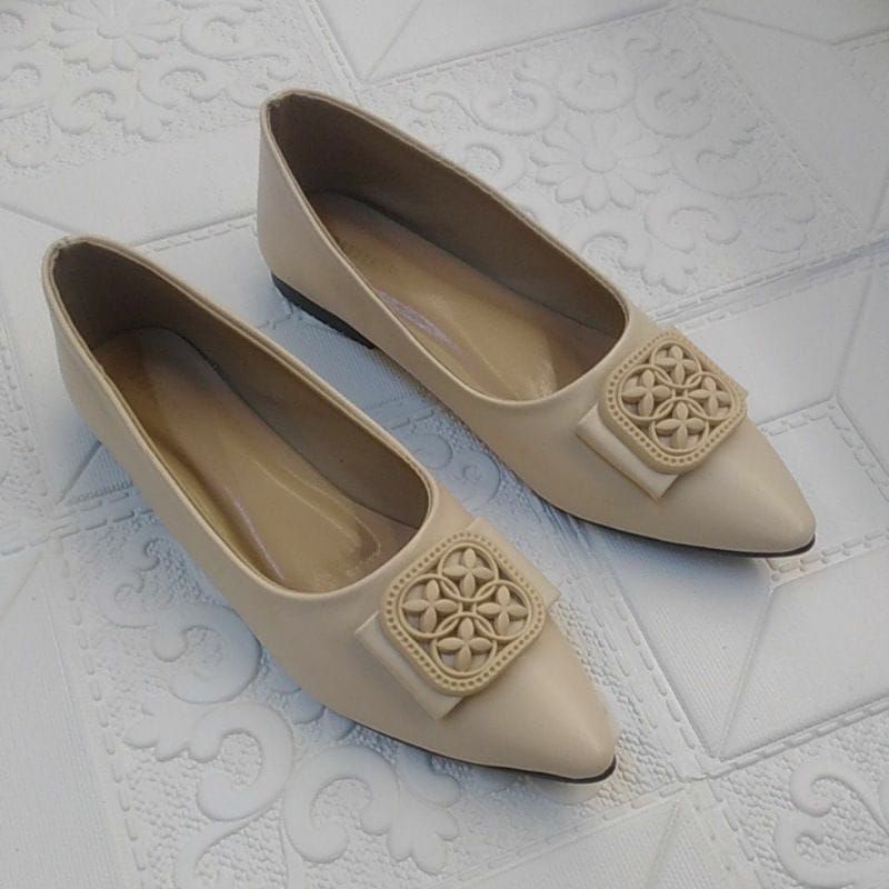 Pansus Cantik Wanita kantor KK02