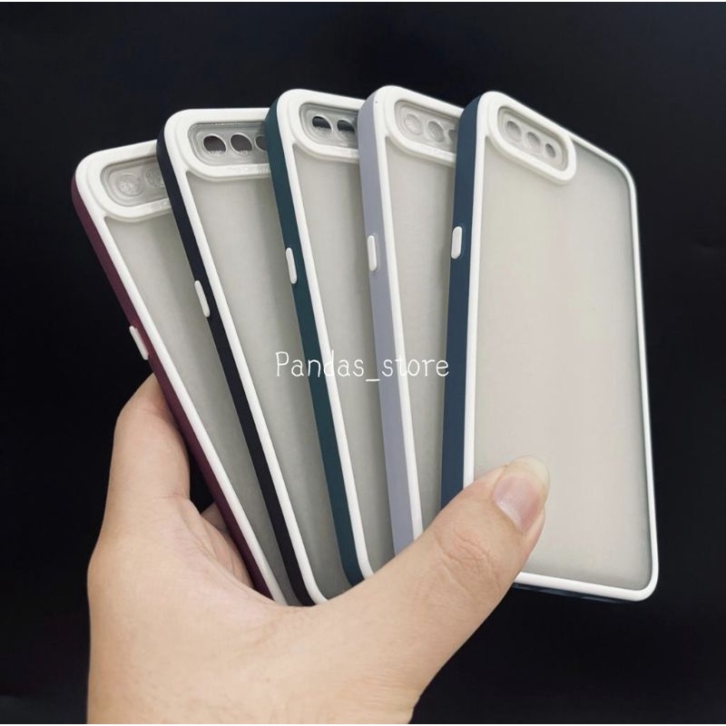 Pro Hybird Realme C2 Softcase Halus dan Elegan / Pinggiran Garis Putih Keren (Pandas)