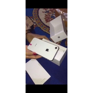 iPhone 8