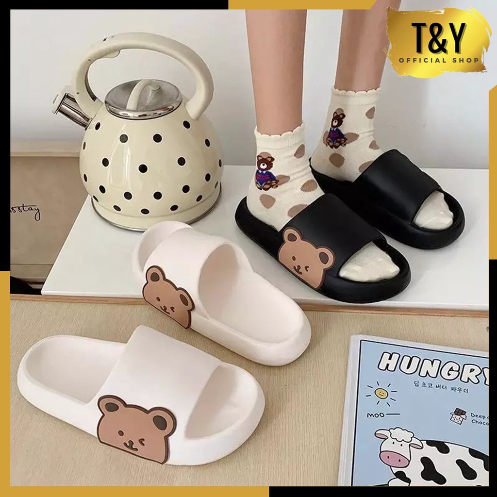 T&amp;Y Sandal Slop Wanita Karet Fashion Karakter Dua Bear Wink 6566 Sendal Tebal Couple Slip On Empuk 2 Beruang Kedip Home Slipper Anti Slip Pria Gaya Korea Murah Import