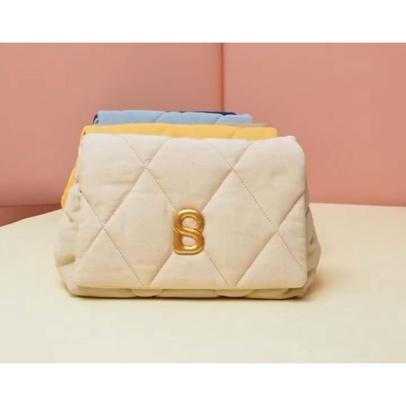 Buttonscarves Zoey Denim Bag