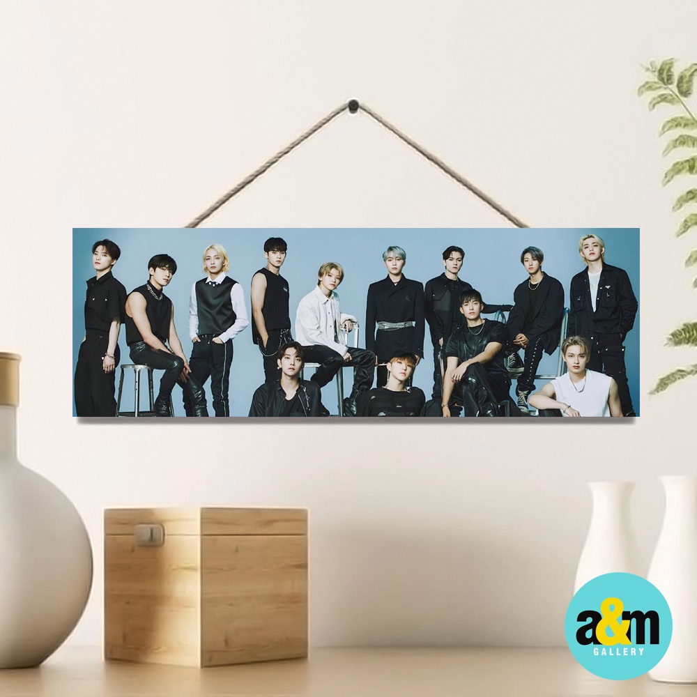 Poster Kayu SEVENTEEN Ukuran 10 x 30 cm I Hiasan Dinding Dekorasi Kamar I Poster Kayu K-POP Dekorasi Kamar - A&amp;M