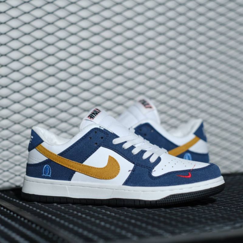 SEPATU SNEAKER SB DUNK LOW KASINA