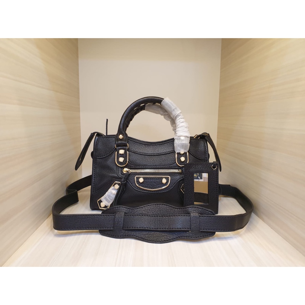 Share: TAS WANITA BRANDED BALENCIAGA EDGE MINI BLACK