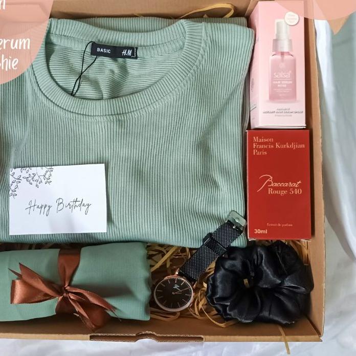 

7.7 Promo >> [KAOS RIBB] GIFT BOX KAOS RIBB WANITA / HAMPERS GRADUATION / KADO CEWEK / KADO PACAR / KADO DOI / KADO UNIK / WISUDA