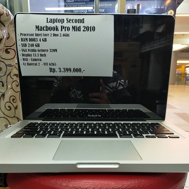 laptop second MacBook pro Mid 2010