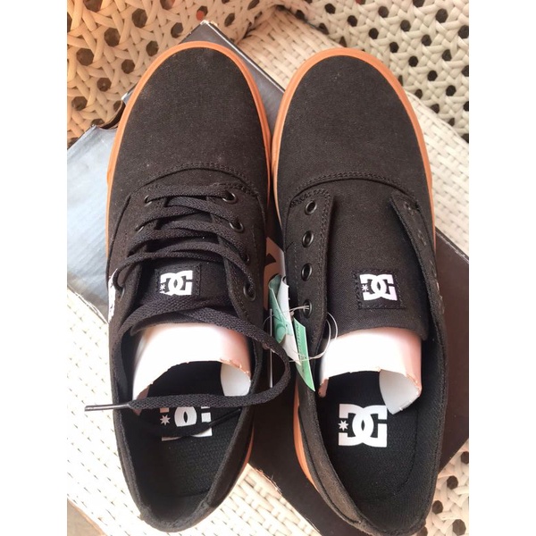 DC Shoes