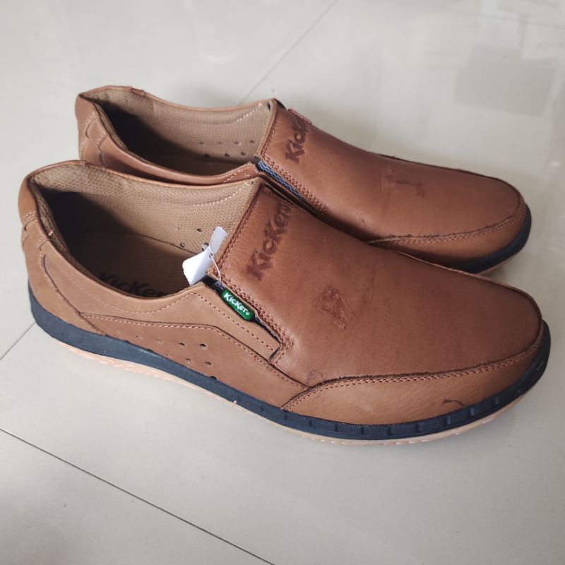 Obral Murah Sepatu Casual Pria Bahan Kulit Asli Tinggal 43 Saja
