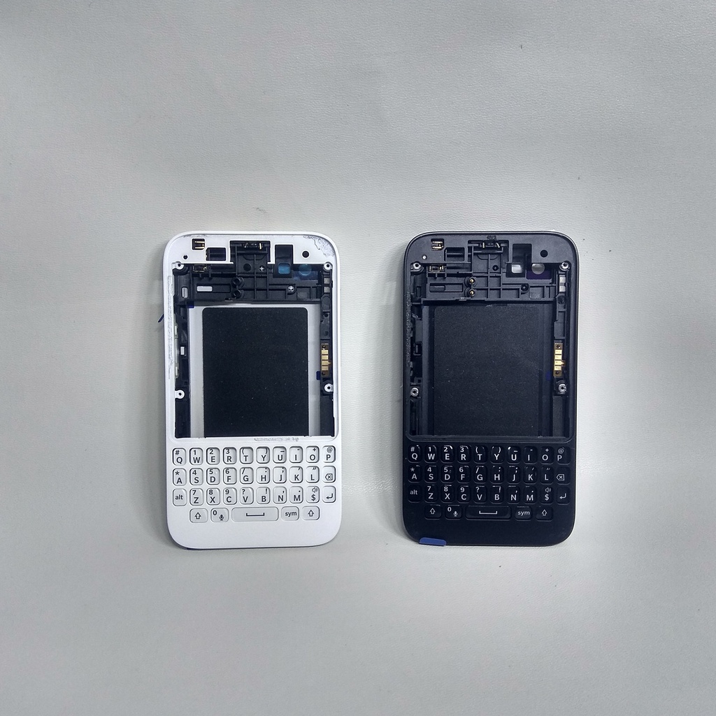 CASING HOUSING BLACKBERRY Q5 KESING BB Q5 ORI