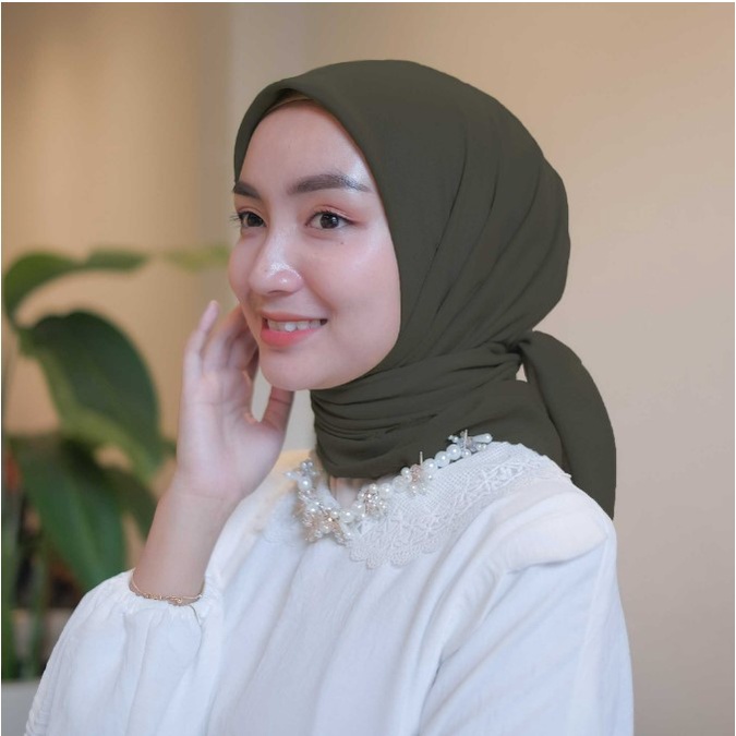 HARRAMU - Hijab Segi Empat Polos  Warna Hijau Army - Laser Cut - Kerudung Premium Voal Polos
