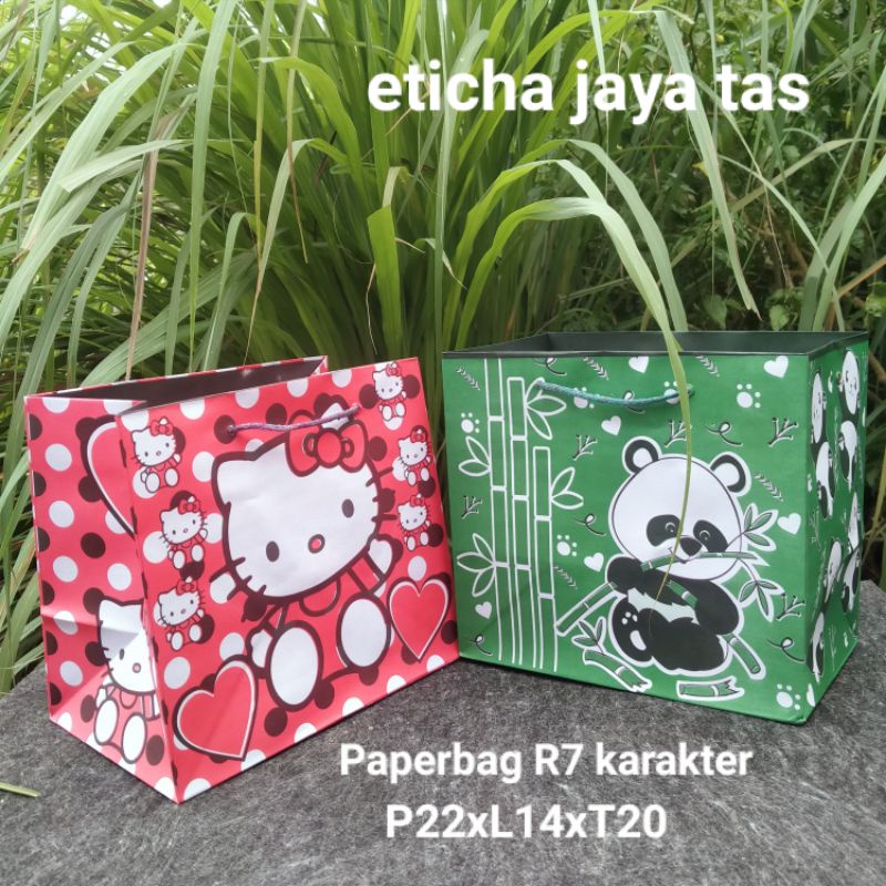 paper bag/tas kertas ulang tahun P22xL14xT20 goodie bag ulang tahun