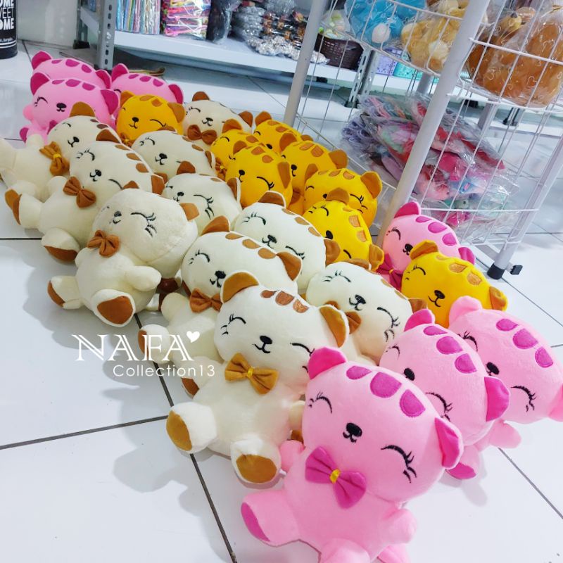 Boneka Kucing Cantik 25cm