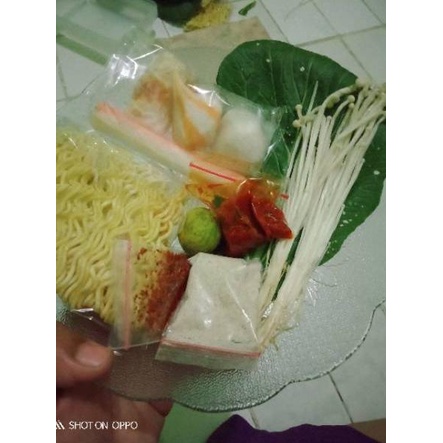 

ケ SUKI TOMYAM(TANPA SAYUR DAN JAMUR) ⇲