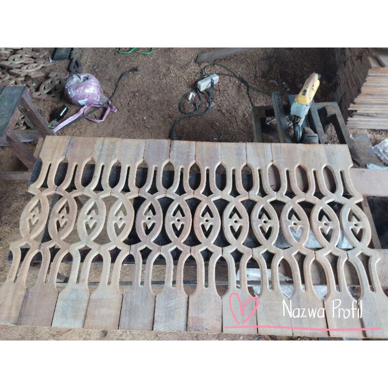 Pagar Ukir Ulin Ukuran 80cm - Borneo