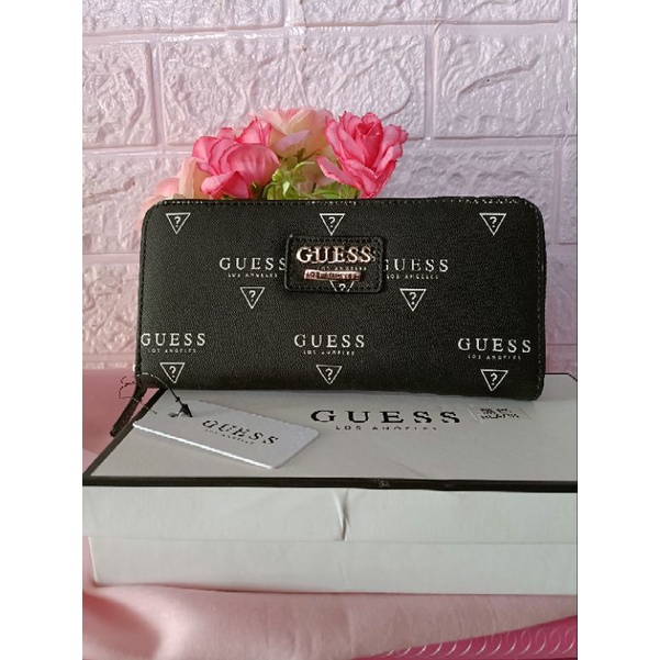 Dompet Guess