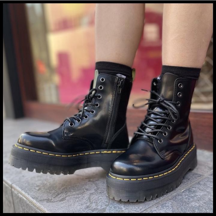 Sepatu Dr Martens Jadon Platform