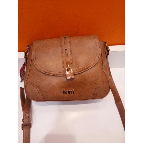sling bag fioni cognag by payless