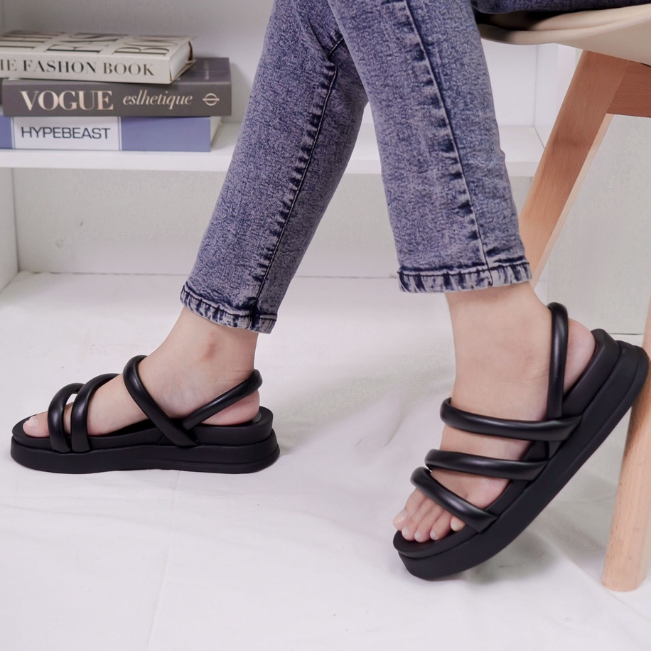 LAPEPA YUK - MEGGY Sepatu Sandal Wanita Wedges Tinggi 5cm Size 36 - 40 Model Silang dua Tali Strap Belakang Hak Sedang Sendal Gunung Cewek 37 38 39 Belleza Warna Hitam Black Fuschia Kekinian Premium Terbaru Shoes Ori Original Mall Official Store Promo
