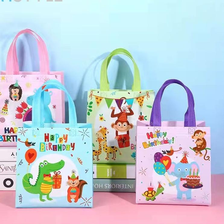 

Pasti Terkini MYSTYLE GOODIE BAG DX23 (1 LUSIN WARNA RANDOM) ANEKA GAMBAR KARAKTER LUCU ULANG TAHUN HAPPY BIRTHDAY TAS KARUNG PLASTIK SOUVENIR